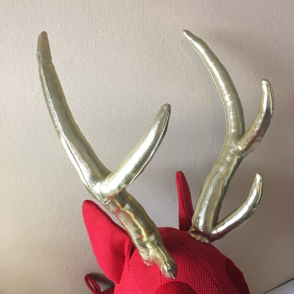PLUSH RED REINDEER with Gold Antlers WALL DECOR 𐂂 - Picture 11 of 13